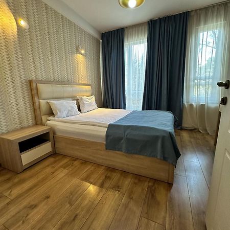 Hotel Lile Tbilisi Esterno foto