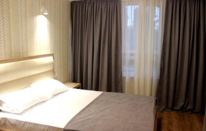 Hotel Lile Tbilisi Esterno foto