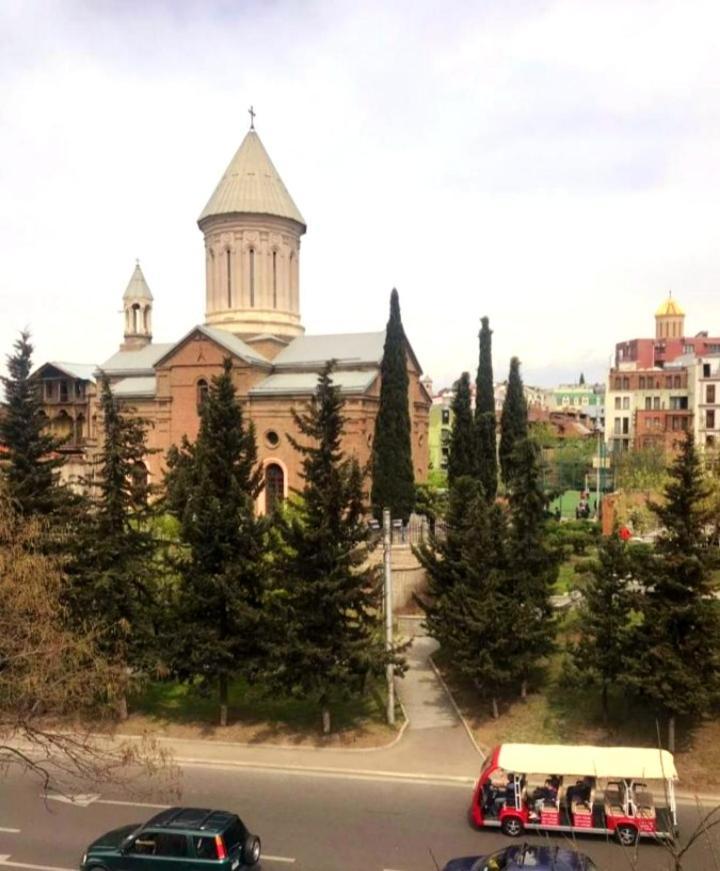 Hotel Lile Tbilisi Esterno foto