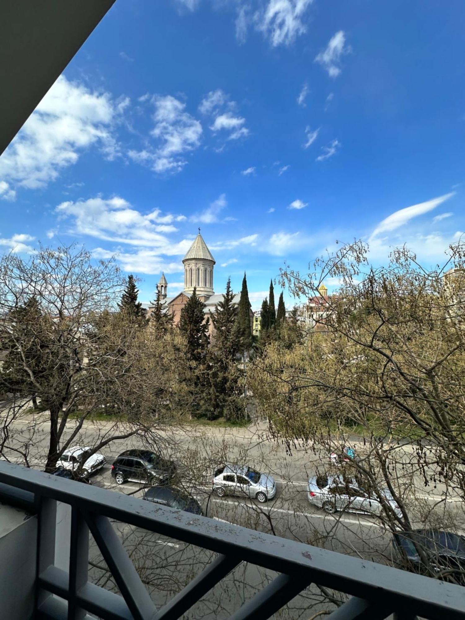 Hotel Lile Tbilisi Esterno foto